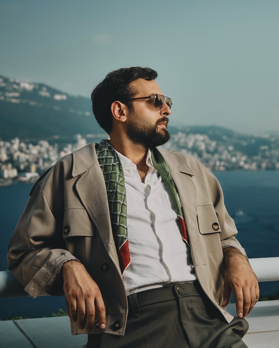 Black and white portrait of Cynthia, a model with long hair, captured by filmmaker Jean-Claude Dib.